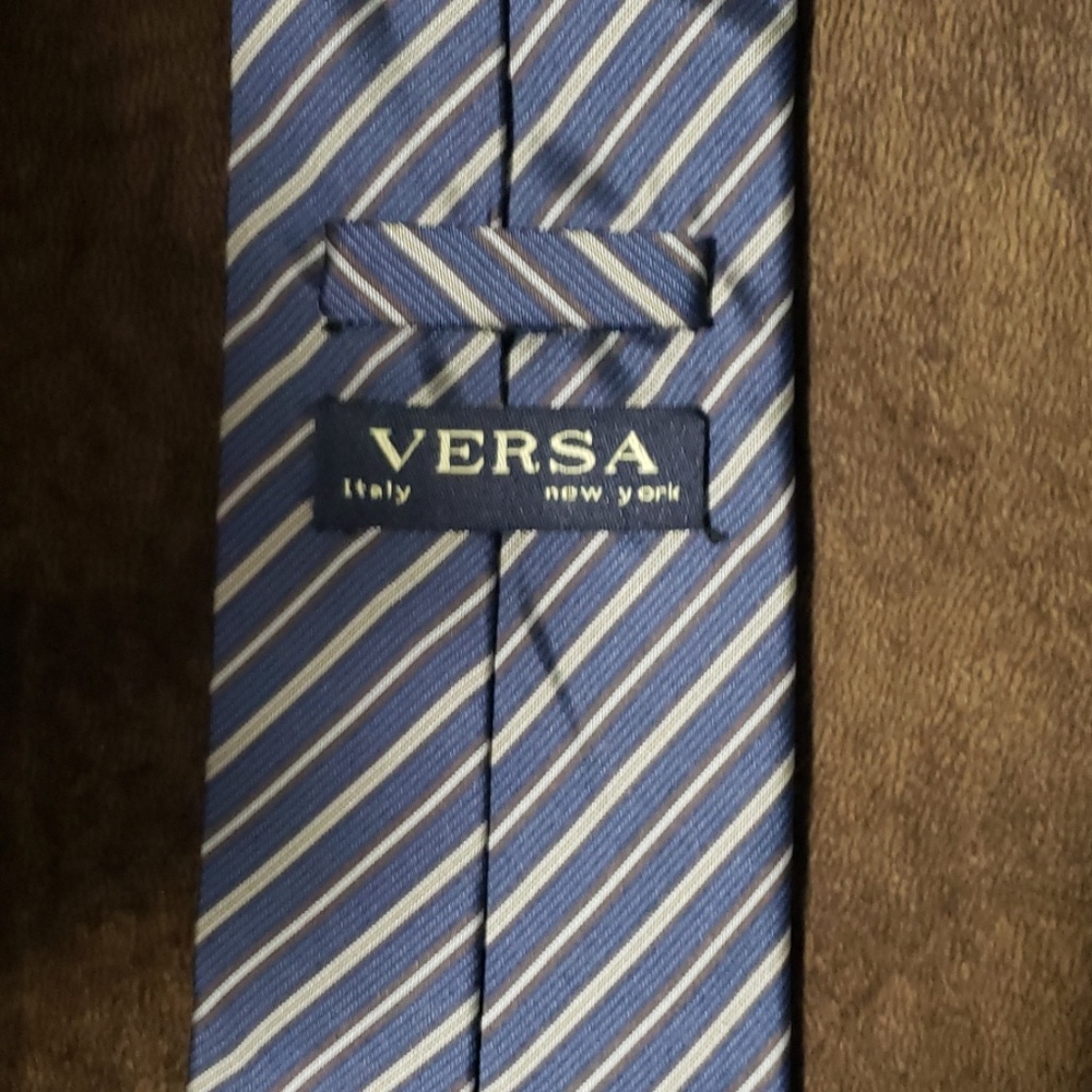 Versa tie - Picture 2 of 2